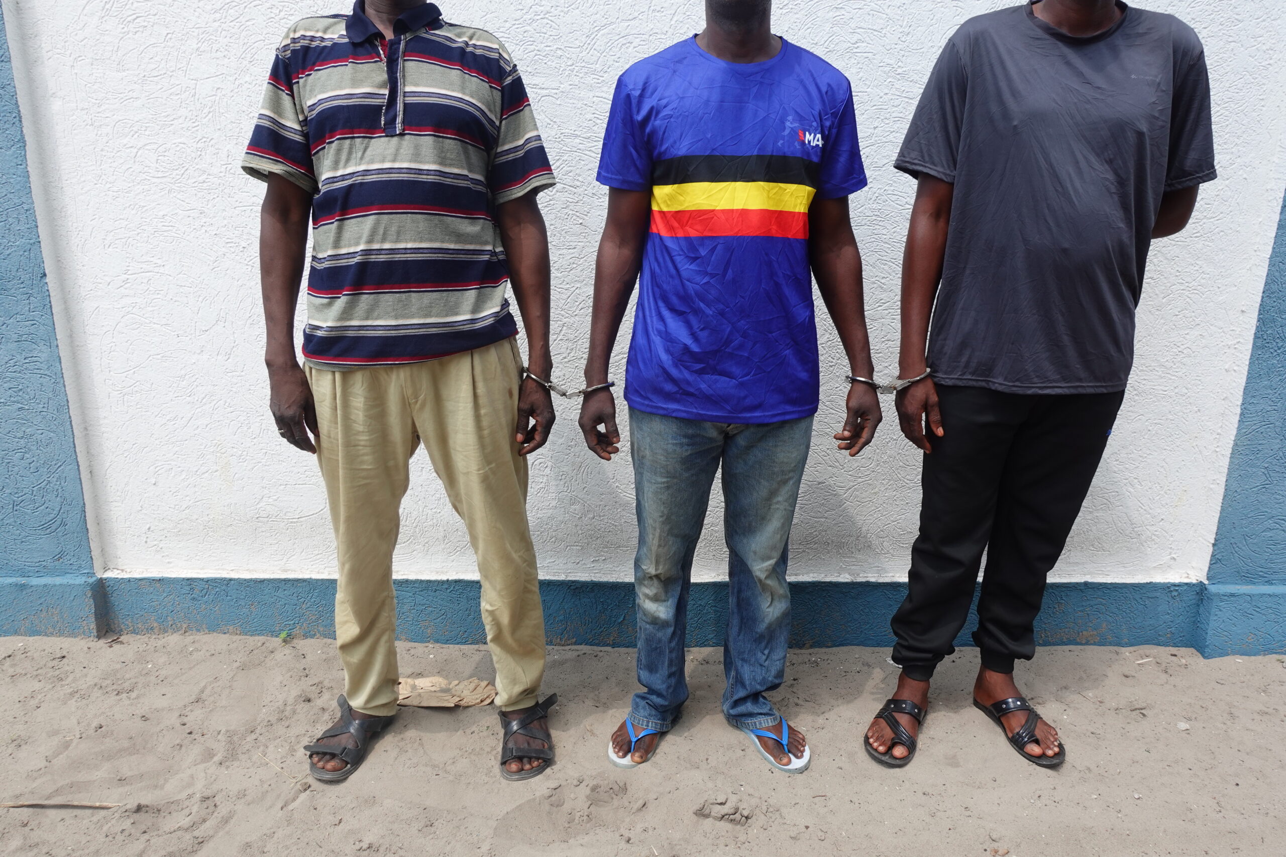 TROIS PRESUMES DELINQUANTS FAUNIQUES INTERPELLES A KELLE ET REJOIGNENT LEURS COMPLICES A EWO