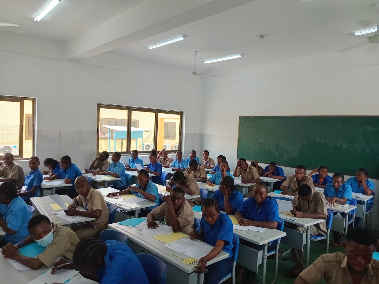 BAC 2026 AU CONGO : PLUS DE CENT MILLE CANDIDATS, HUIT MATIÈRES ET UNE ÉCOLE SOUS TENSION