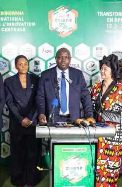 Union Africaine des Télécommunications: Luc MISSIDIMBAZI, candidat au poste de Secrétaire Général.